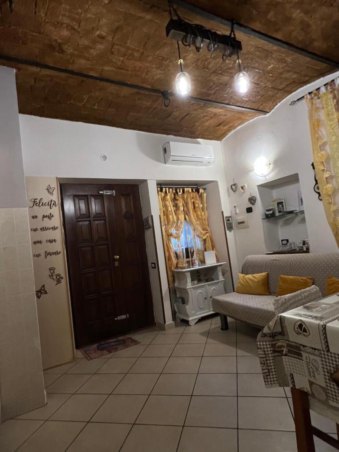 דירות טרני L' Anfora Locazione Turistica מראה חיצוני תמונה